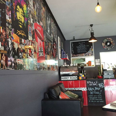 Off The Track Gourmet Café - Stays Accommodation 0