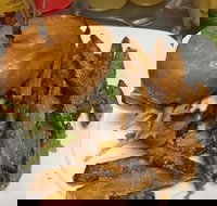 Grill and Bare Cafe Restaurant - Stays Accommodation