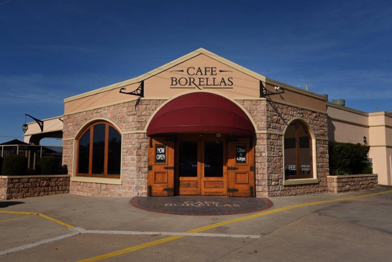 East Albury NSW Stayed