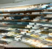 Monbulk Tasty Chicken and Fish and Chip - Stayed