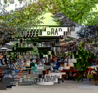 Pilgrim Bar - Stayed