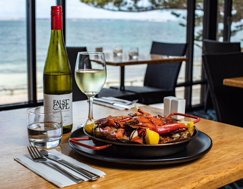 Zone Restaurant - Stayed 1