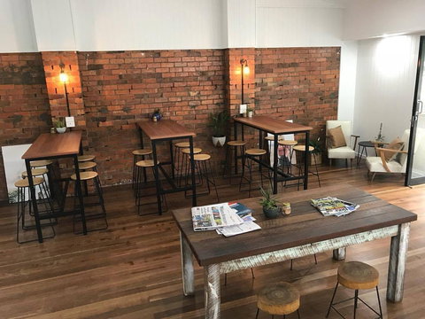 Capulet & Co. - Stayed 0