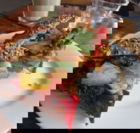 Grounded House - Stayed