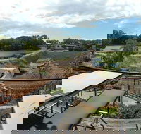 Riverview Tavern - Stayed