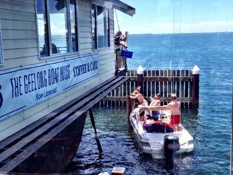 The Geelong Boat House - Stays Accommodation 1