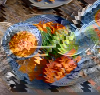 Non La - Docklands - Stayed