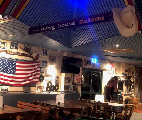 Cadillacs Bar And Grill - Stays Accommodation 0