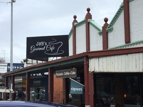 J And B's Gourmet Café - Stayed 0