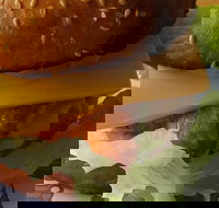 Mad. Patties - Stays Accommodation