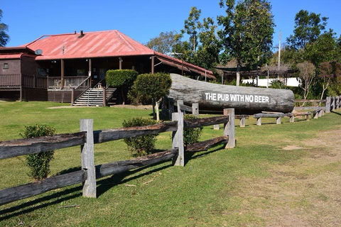 The Pub With No Beer - Stays Accommodation 0