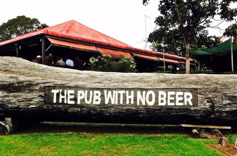 The Pub With No Beer - Stays Accommodation 1