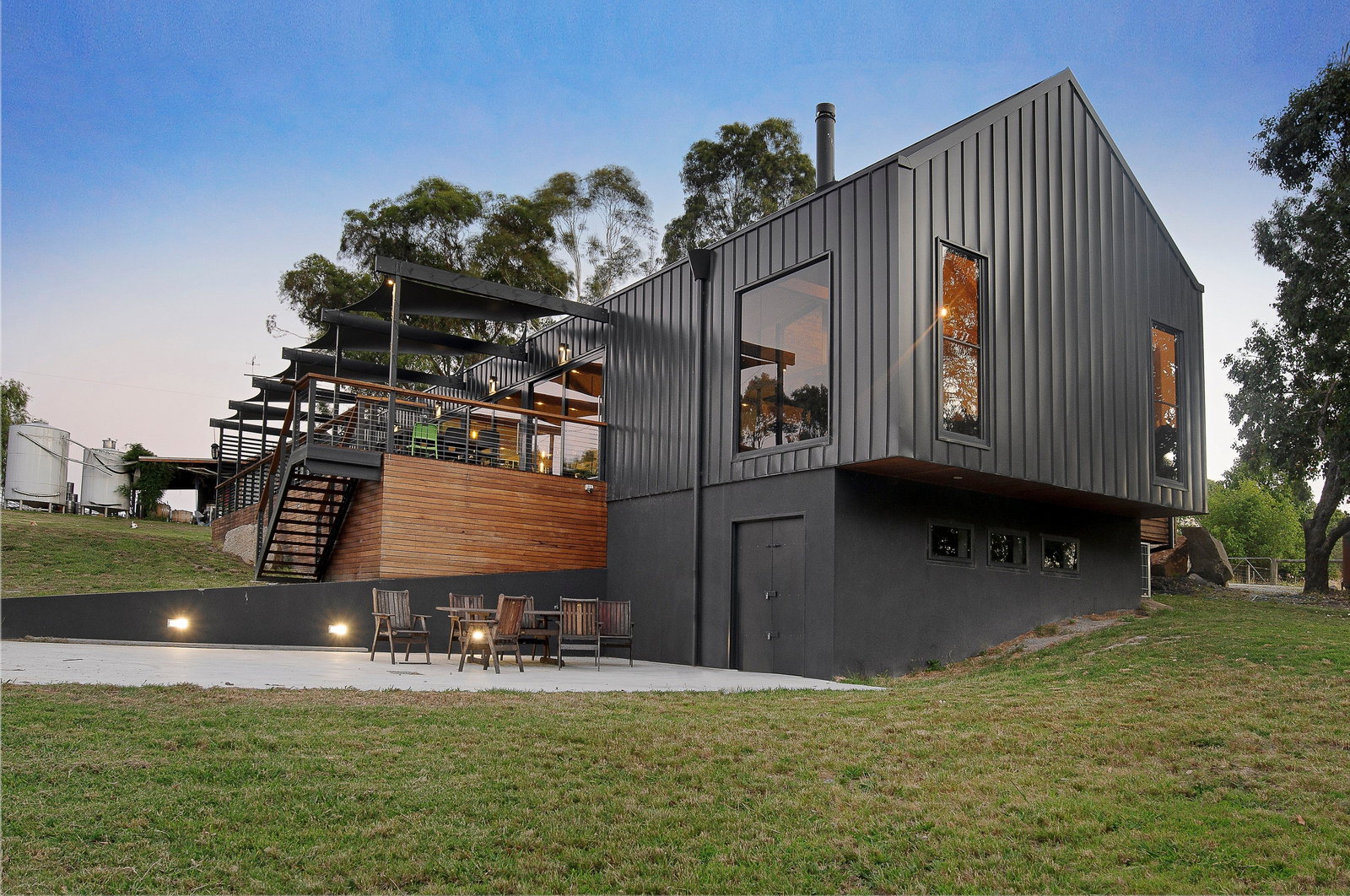 Tynong North VIC Stayed