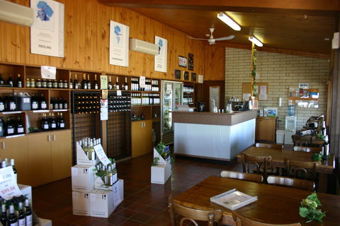 Willow Point Wines Cellar Door And Bottle Shop - Stays Accommodation 2