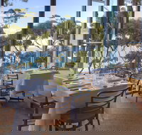 Chris's Restaurant - Stays Accommodation