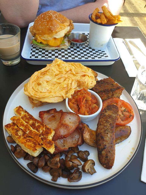 One By One Cafe - Stayed 0