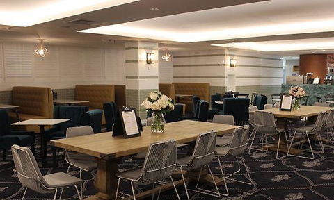 Eat At Whalers - Stays Accommodation 2