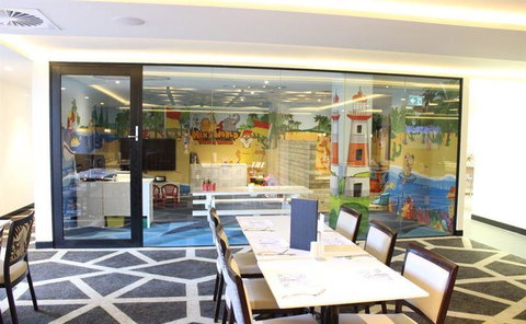 Willow Lounge Grill & Cafe - Stayed 5