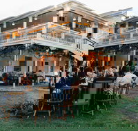 Mavis's Kitchen and Cabins - Stayed