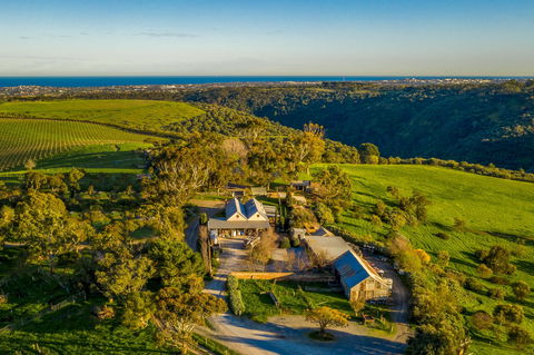 Samuel's Gorge Winery - Stays Accommodation 0