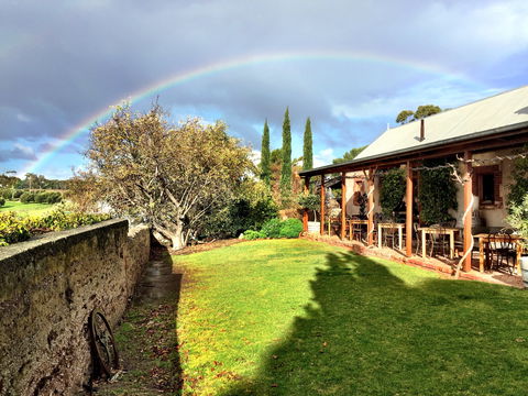 Samuel's Gorge Winery - Stays Accommodation 1