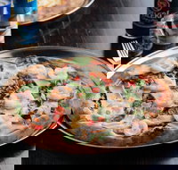 The Village Pizzeria - Stayed