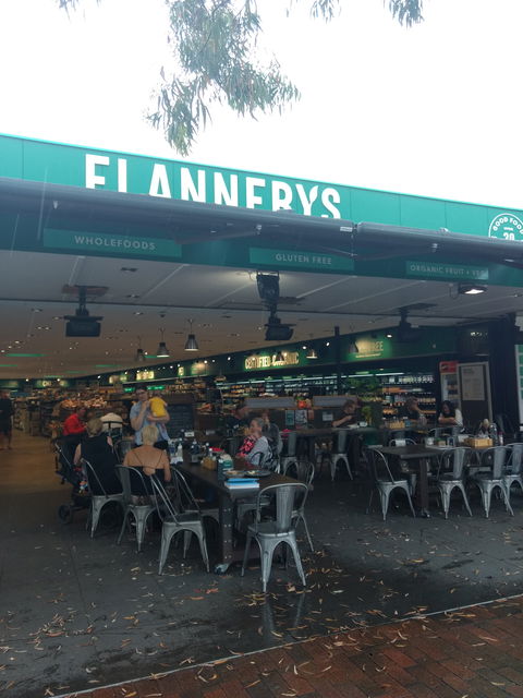Flannery's - Stays Accommodation 0