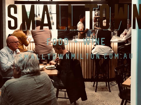 Small Town Food And Wine - Stays Accommodation 0