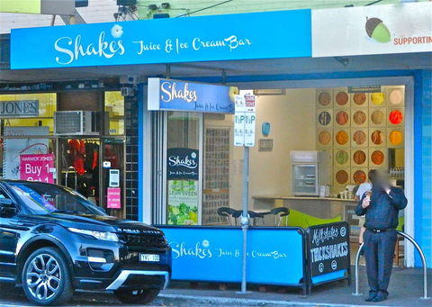 Shakes Juice And Ice Cream Bar - Stays Accommodation 0