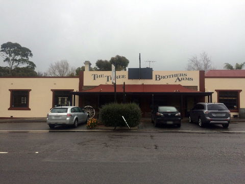 Three Brothers Arms - Stays Accommodation 0