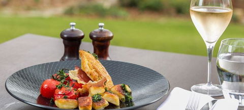 Lotus Restaurant Galeries - Stays Accommodation 3