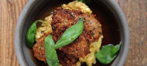 No.4 Robe - Stayed 3