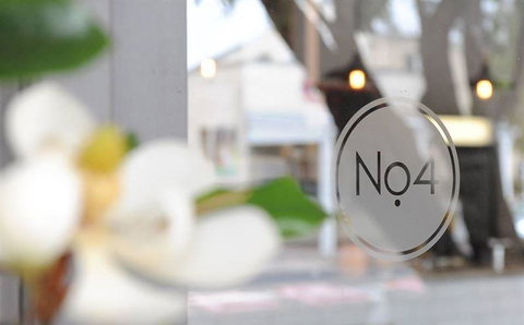 No.4 Robe - Stayed 5