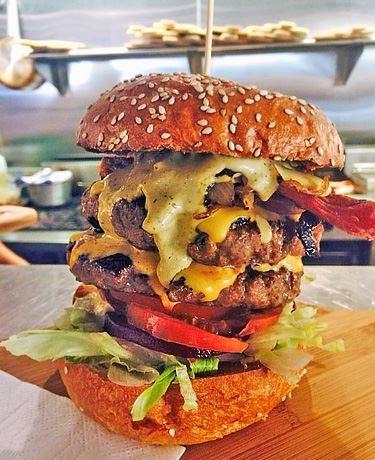 Cafe Boardroom - Stayed 14