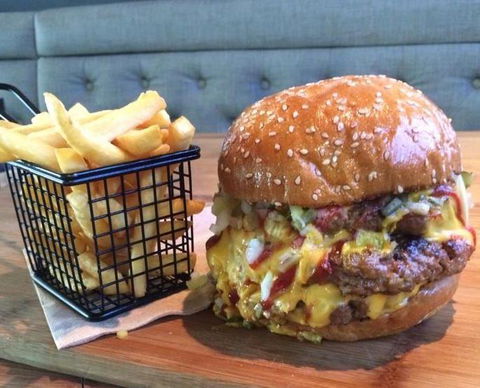 Cafe Boardroom - Stayed 17