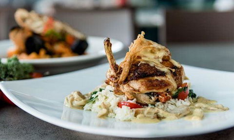 Mediterranea Restaurant - Stays Accommodation 13