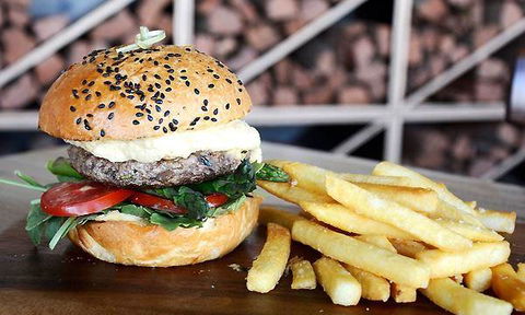 Mediterranea Restaurant - Stays Accommodation 5
