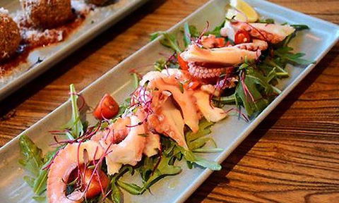 Mediterranea Restaurant - Stays Accommodation 8