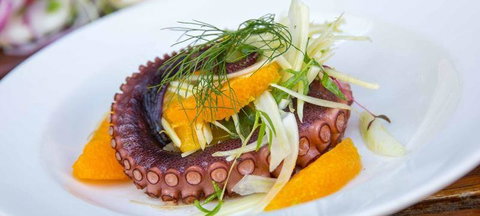 O Bar & Restaurant - Stayed 3