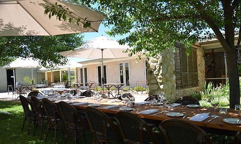 Uno Mas - Stays Accommodation 4