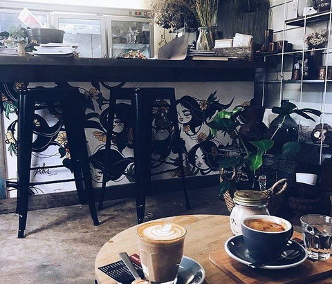 Humdrum Espresso - Stayed 6