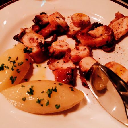Restaurant Hubert - Stays Accommodation 0
