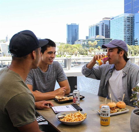 The Reveley - Stayed 5