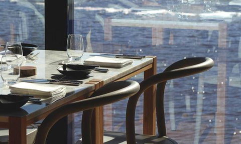 The Reveley - Stayed 6