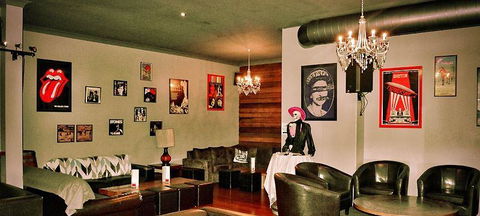 Bottlerocket Bar And Cafe - Stayed 3