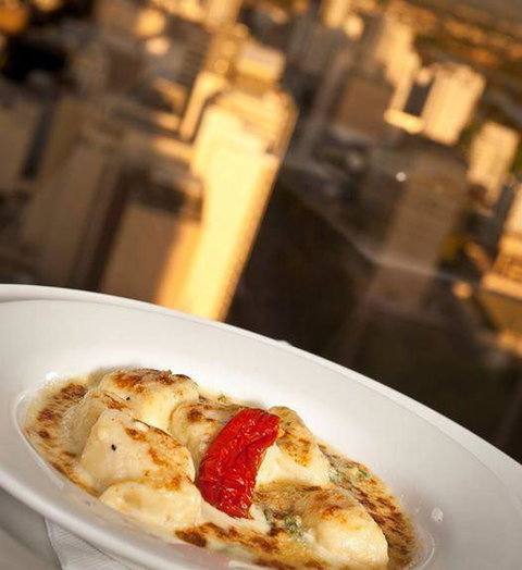 C Restaurant - Stays Accommodation 19