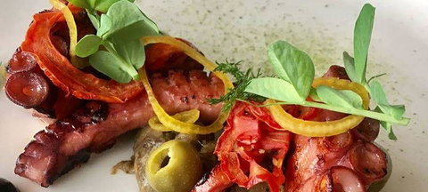 C Restaurant - Stays Accommodation 3