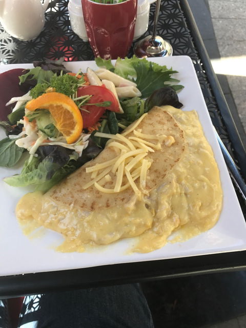 Kameo Coffee Lounge - Stays Accommodation 3