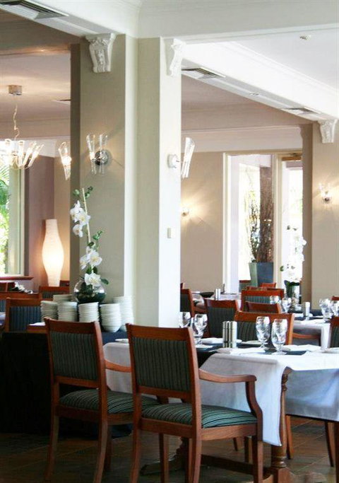 Jayliano's - Stayed 12