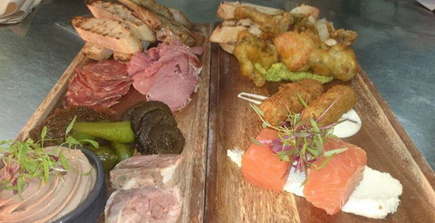 Jayliano's - Stayed 20